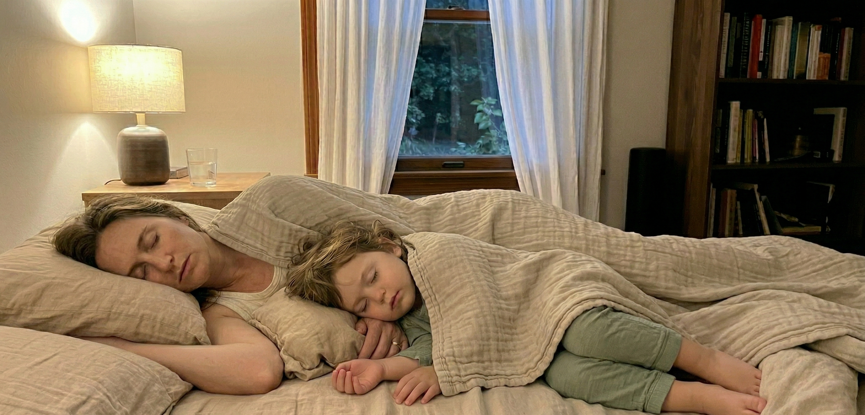 Sleep, Body Heat & Clothing: Choosing the Right Fabric for Better Rest