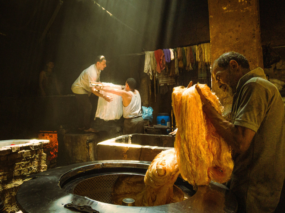Natural Dyes Are Not Automatically Sustainable: The Hard Facts About What Colours Your Clothes