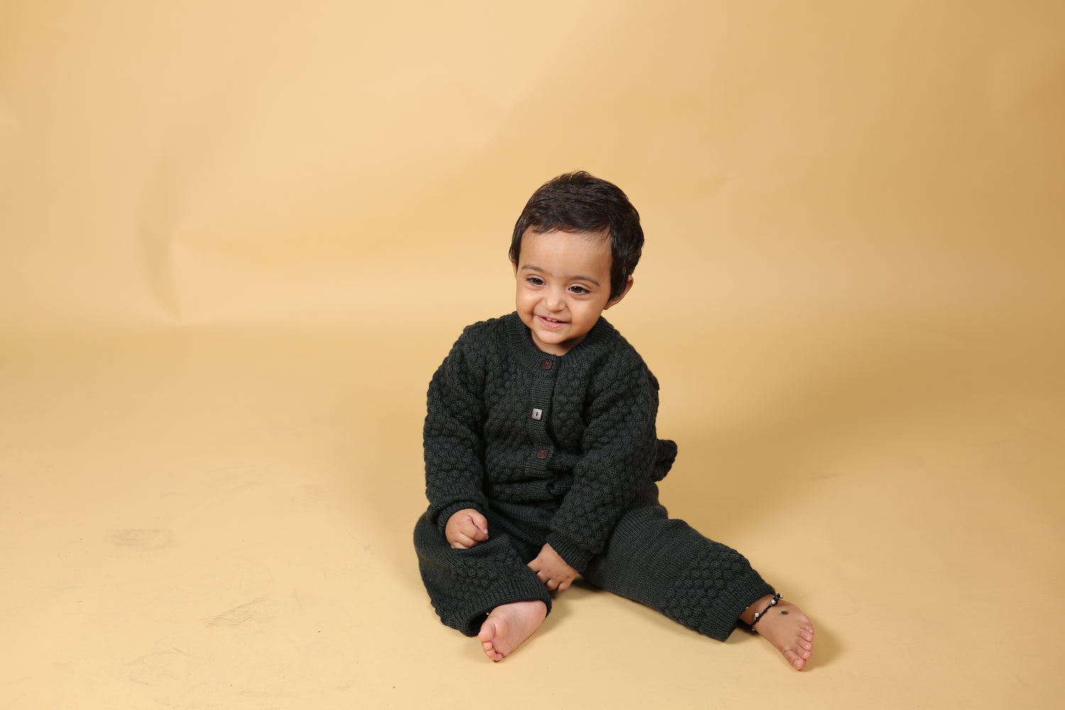 Black Bear Herb Dyed Pure Merino Wool Cord Set