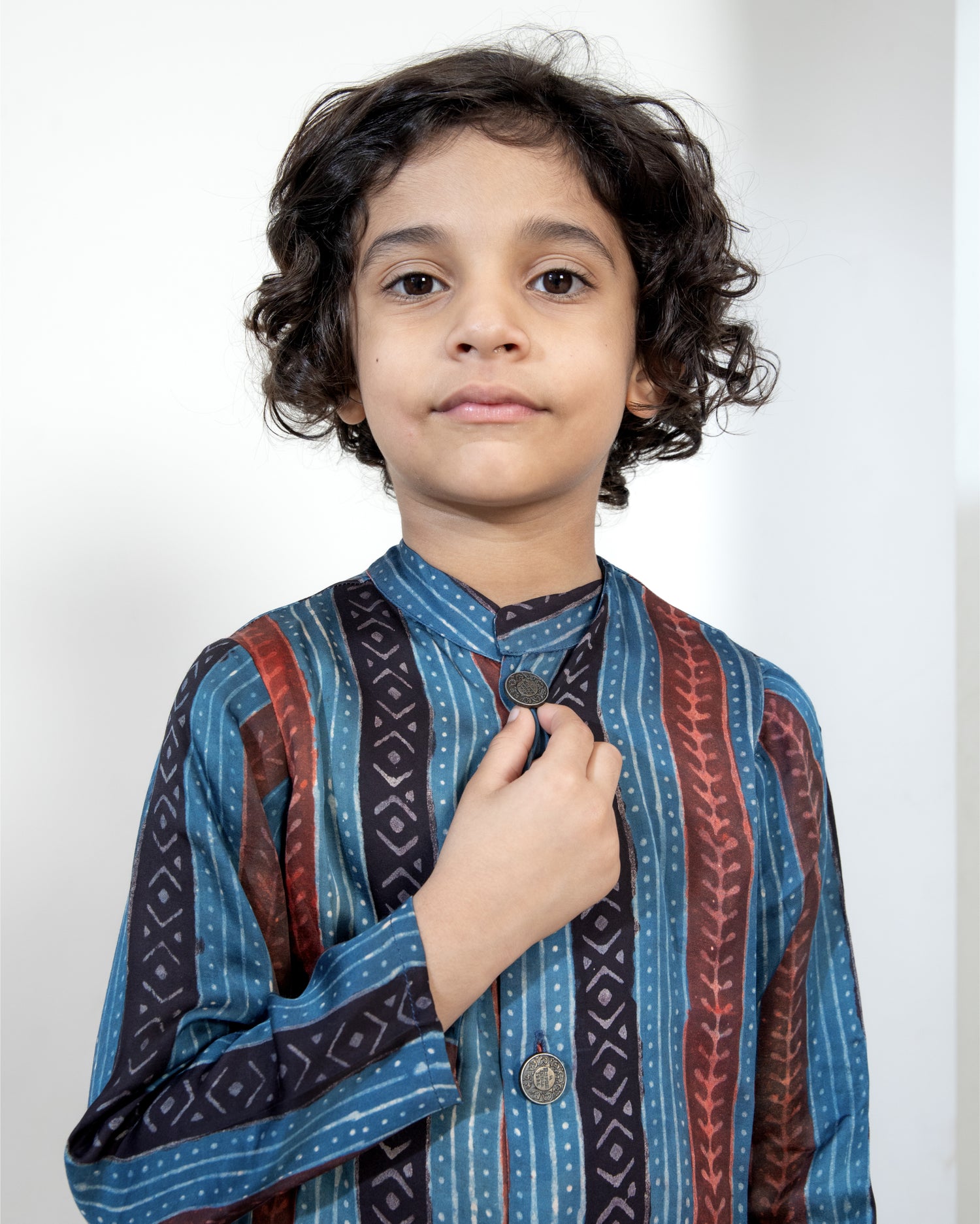 Neel Laal Sikka Kurta Set