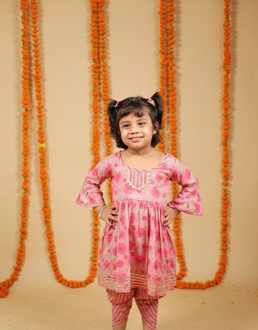 हैंड ब्लॉक प्रिंटेड धोती कुर्ता सेट