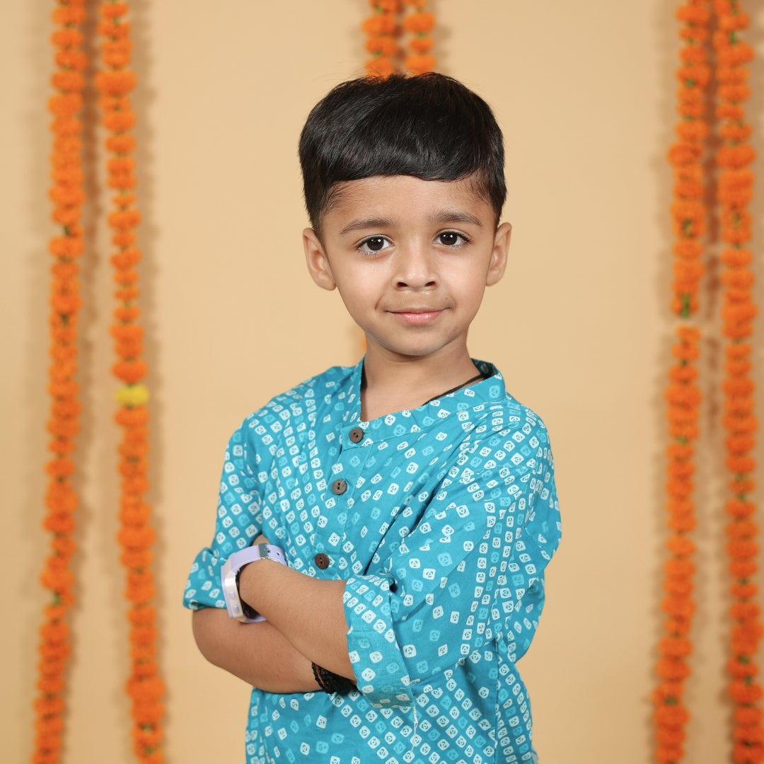 लड़कों के लिए हैंड ब्लॉक प्रिंटेड कुर्ता पायजामा सेट