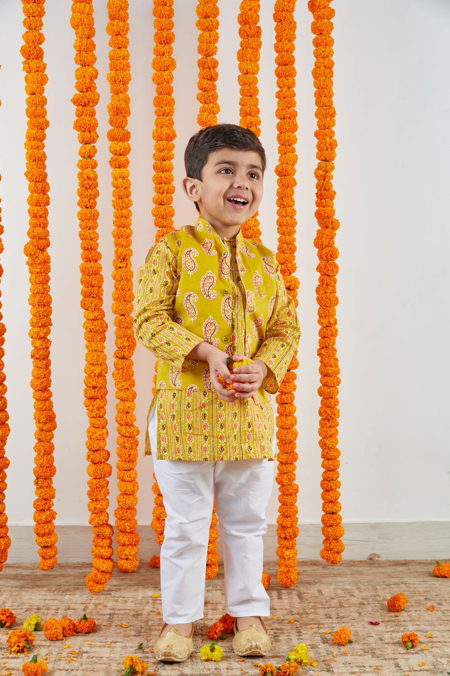 Kairi Print Jacket with Coordinating Kurta & Pajama