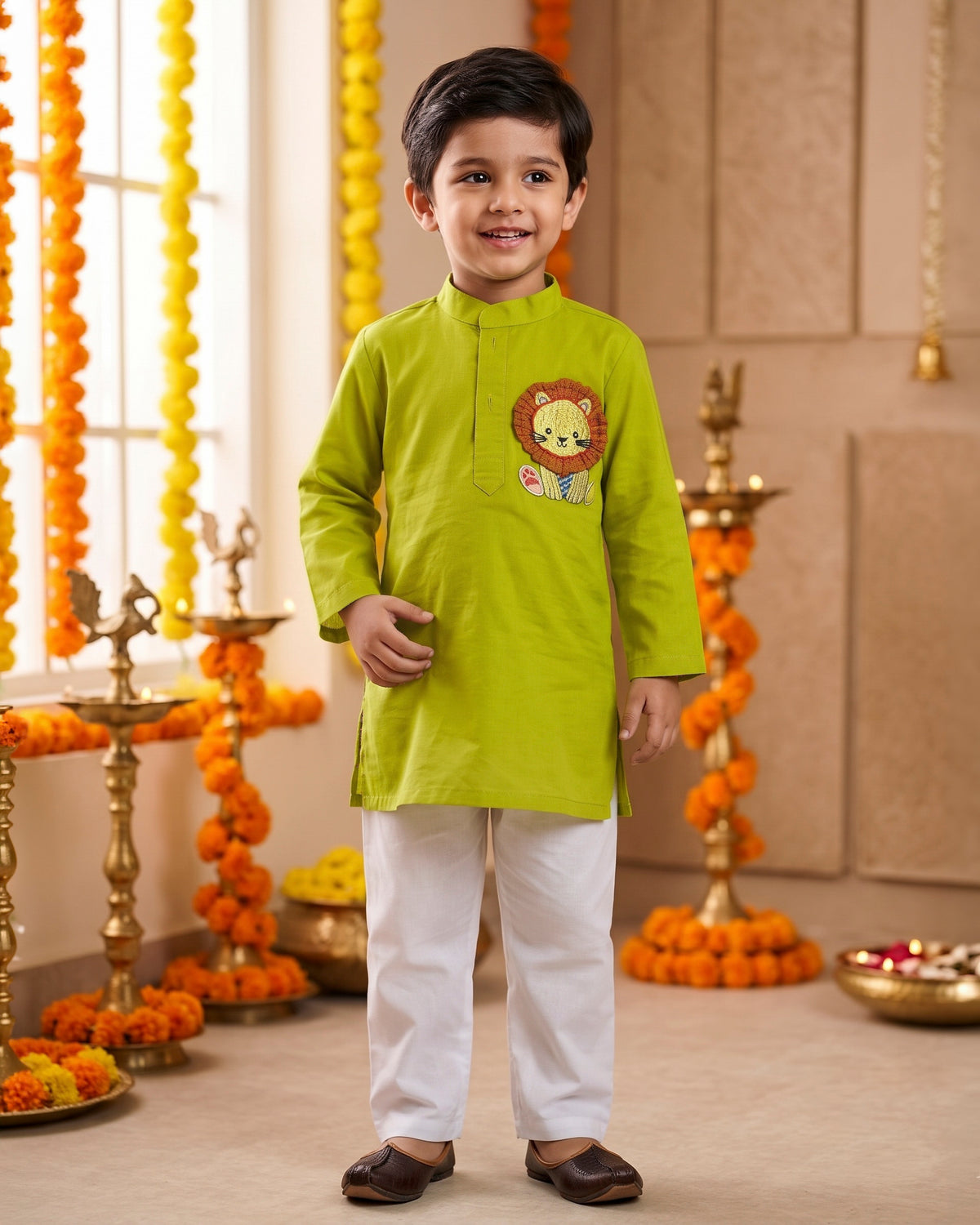Sher Singh Embroidered Lion Cub Cotton Kurta & White Pajama Set