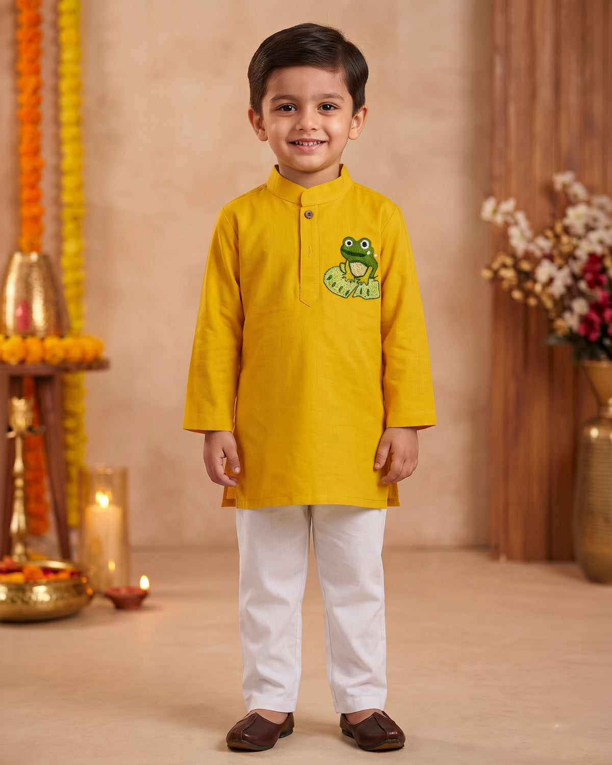 Nanha Mendhak Embroidered Frog Cotton Kurta Pajama Set for Boys