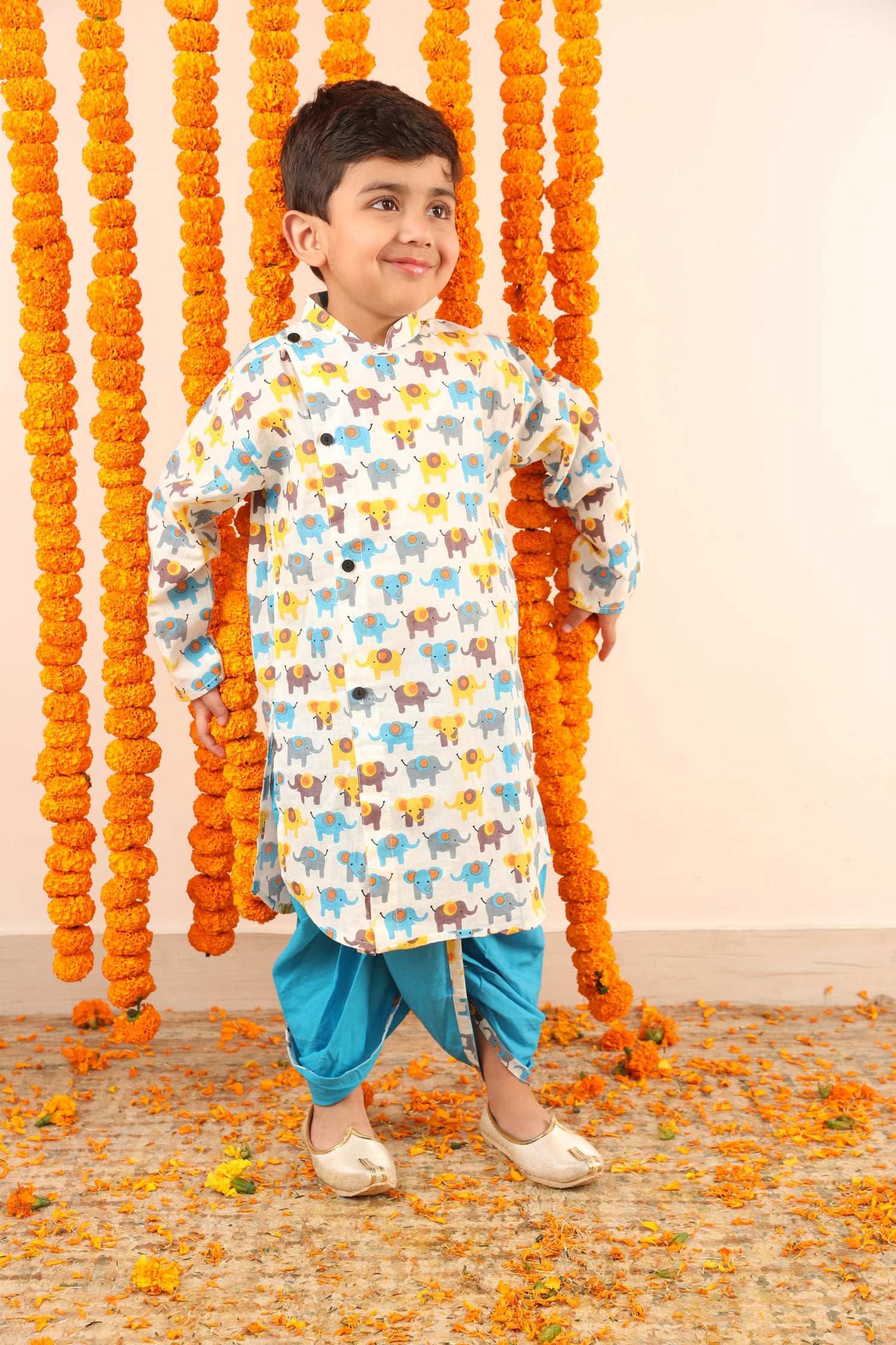 लड़कों के लिए हैंड ब्लॉक प्रिंटेड धोती कुर्ता