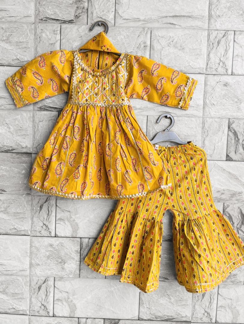 Kairi Coordinate Printed Kurti Sharara Suit Set