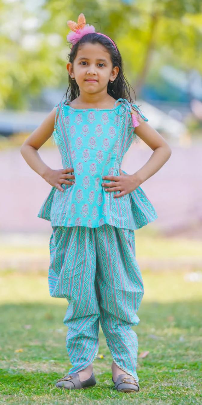 हैंड ब्लॉक प्रिंटेड धोती कुर्ता सेट